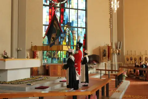 Fahnenweihe an Fronleichnam 2012, Foto 2