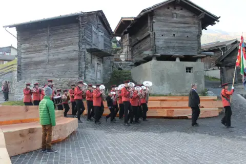 Einweihung Dorfplatz in Zenhäusern 2015, Foto 4