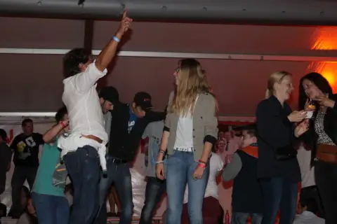 Oberwalliser Tambouren- und Pfeiferfest in Bürchen 2015, Samstag, Leute, Foto 18